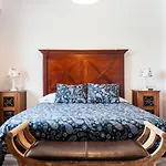 Hostal Turístico La Fábrica *